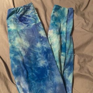 High waisted leggings